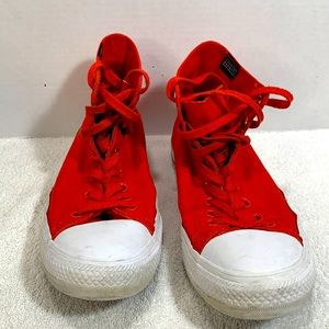 CHUCK TAYLOR ALL STAR HIGH TOP CONVERSE (9) Men’s/ WO’S-11 RED
